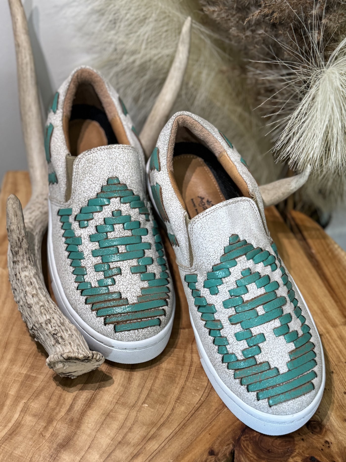 Dakota Sneaker ~ Turquoise