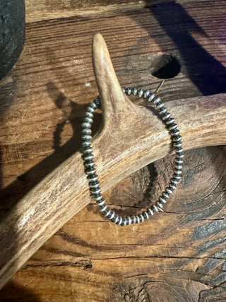 Saucer Pearl Stretch Bracelet ~ 4.5mm