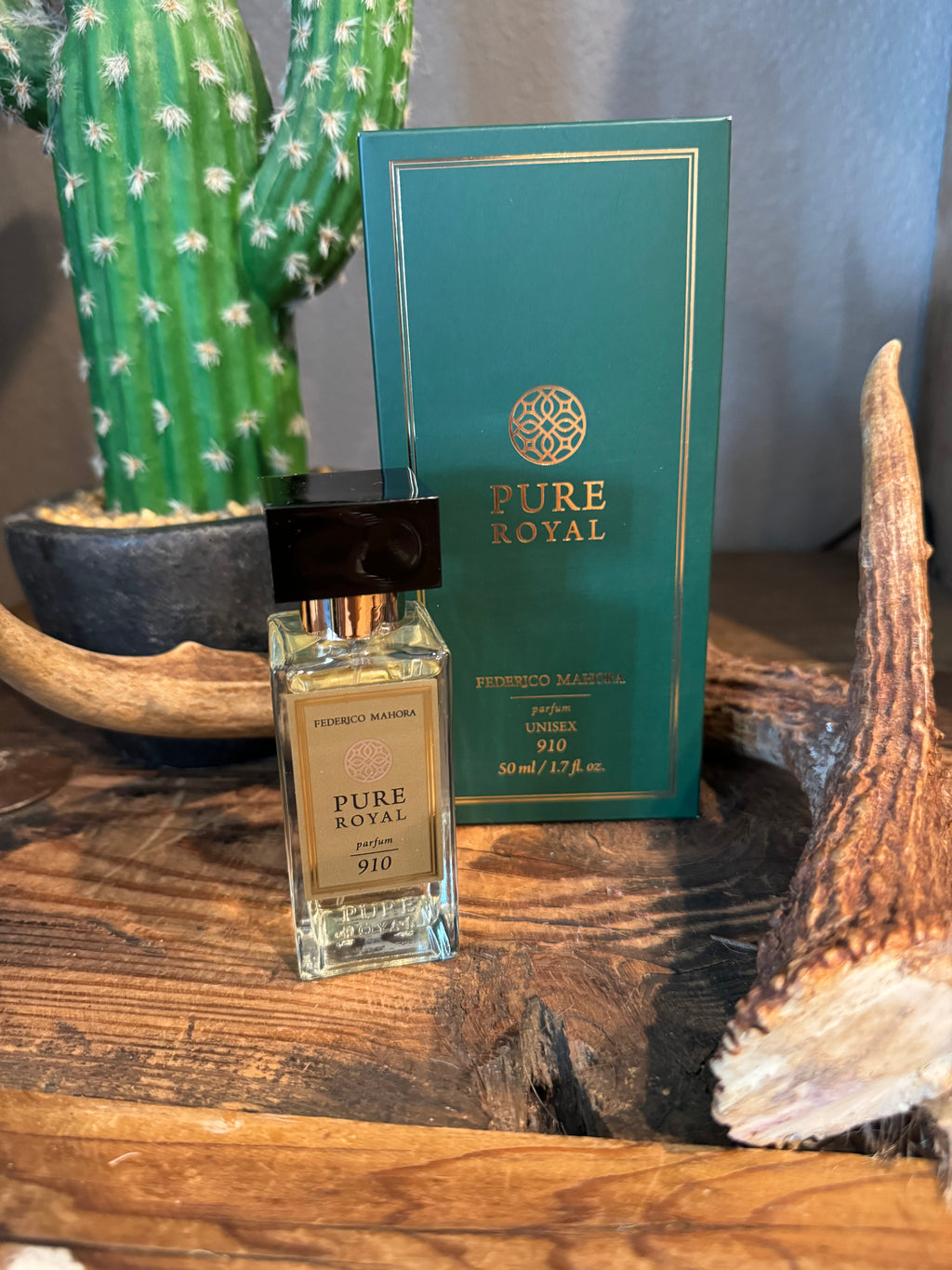 Perfume 910 Pure Royal – Sassy Antler Boutique - Main Image