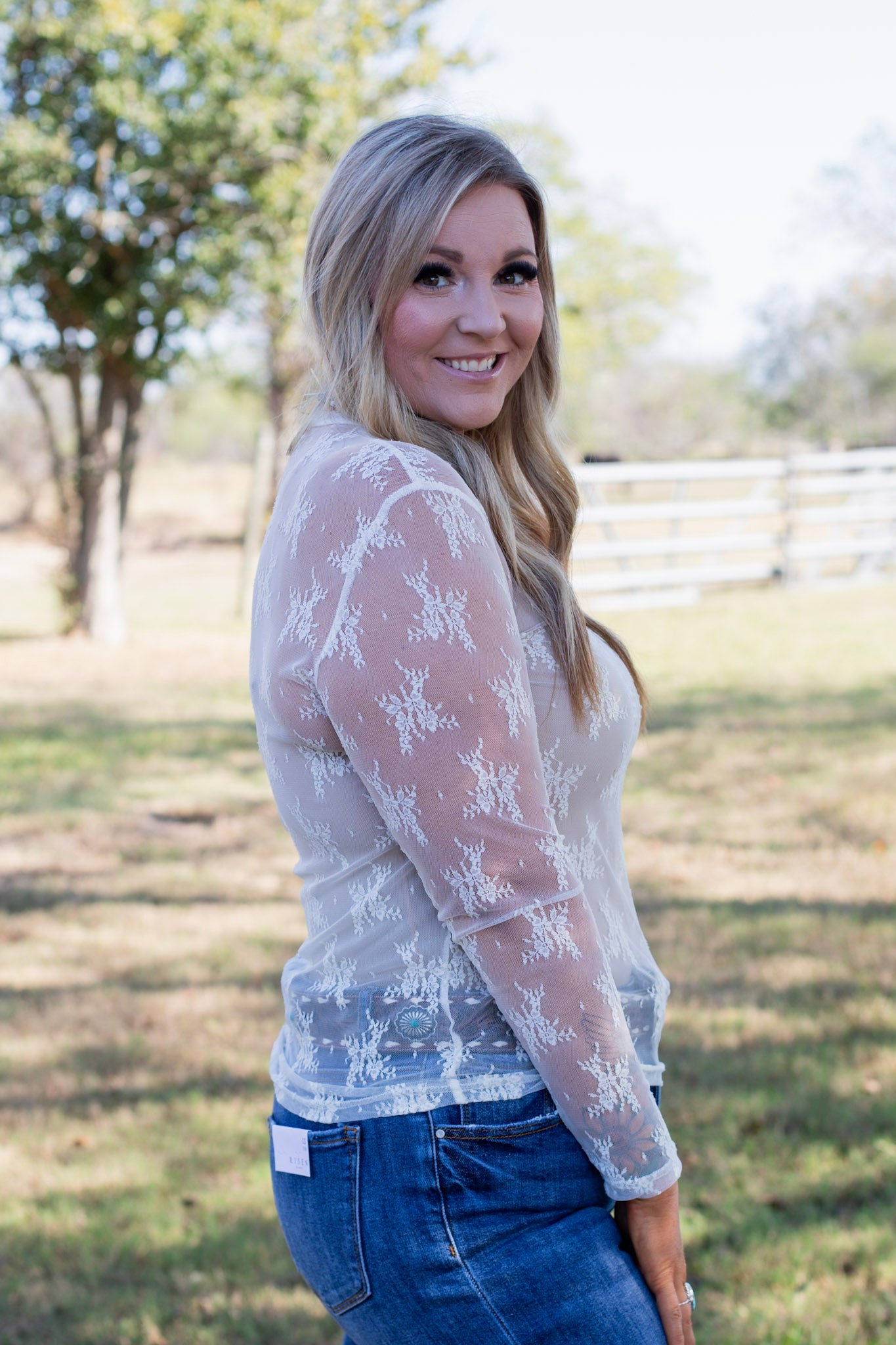 Desert Lace Top ~ Ivory