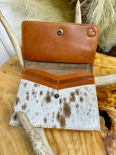 Yvonne Wallet