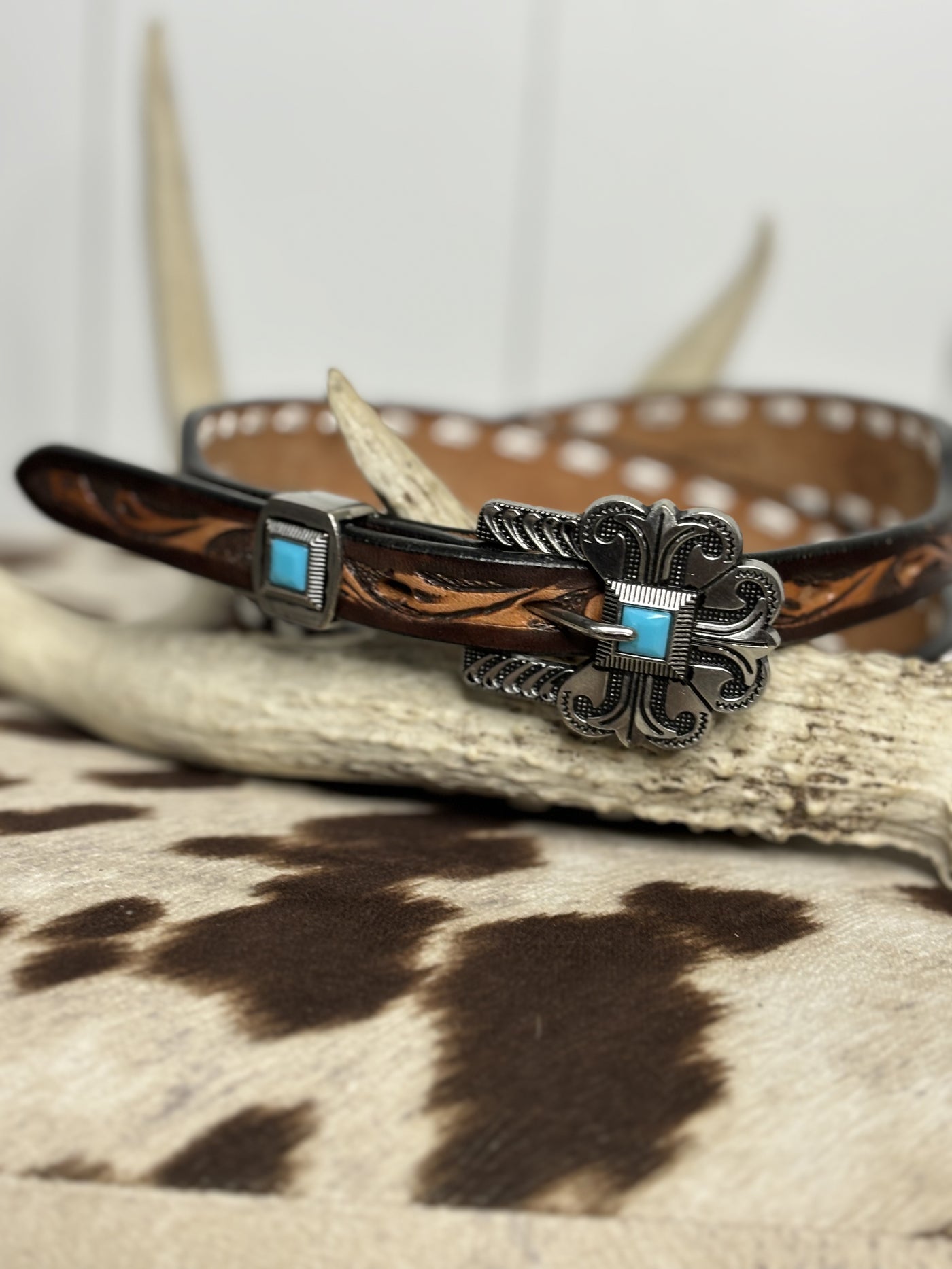 Floral Buckle Belt by Ariat