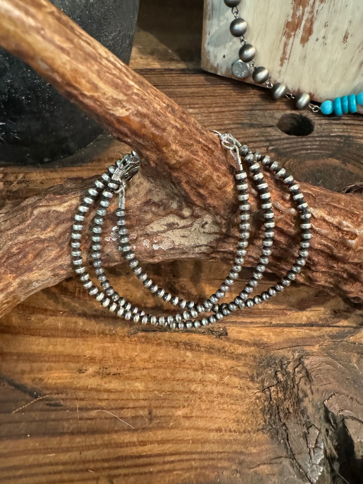 Navajo Pearl Bracelet ~ 3mm