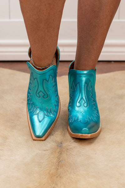 Dixon Boots by Ariat ~ Electric Calypso