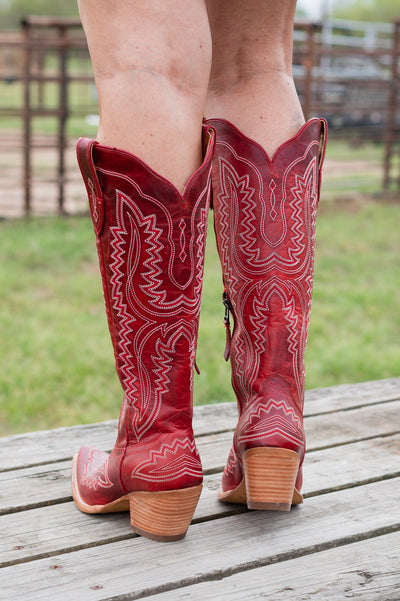 Casanova Boot by Ariat ~ Red