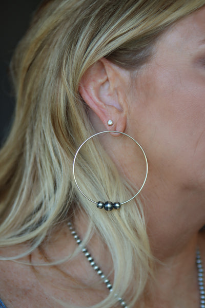 Navajo Pearl Post Earrings