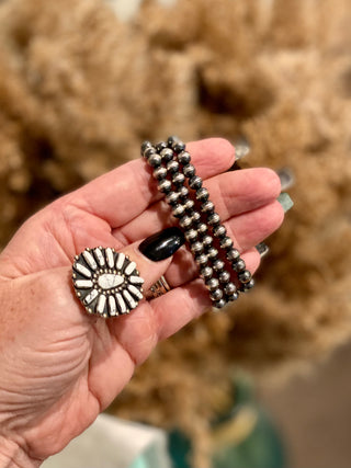 Navajo Pearl Stretch Bracelet