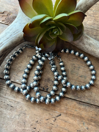 Navajo Pearl Bracelet ~ 8mm