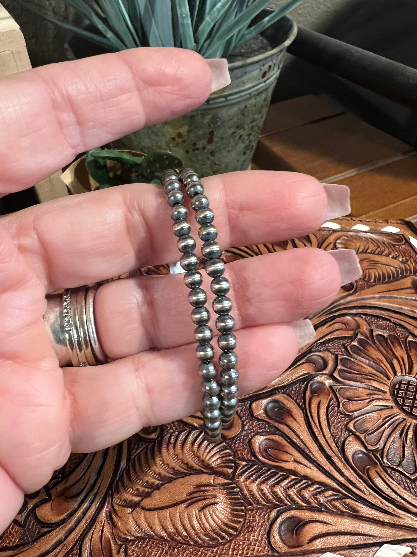 Navajo Pearl Bracelet ~ 4mm